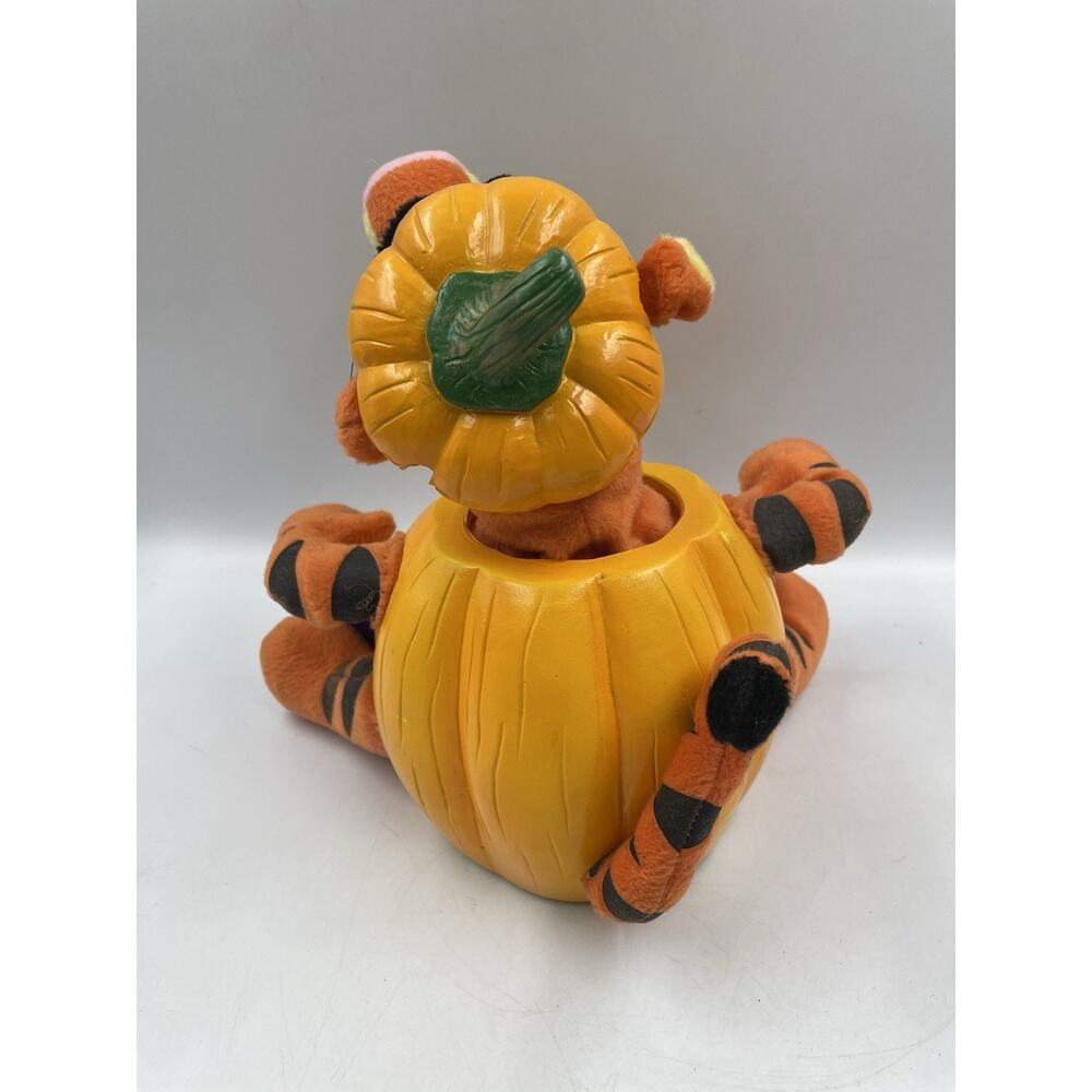 Disney’s Gemmy Tigger in Halloween Pumpkin Animated Sings Moves 9in VTG Works - Picture 5 of 9